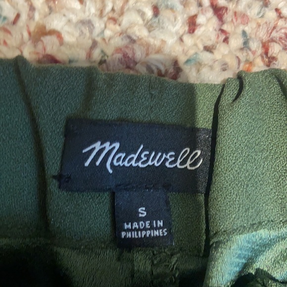 Madewell Green Scallop Fabric Shorts Size Small - Picture 2 of 2